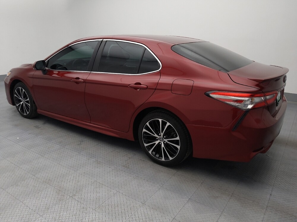 2018 Toyota Camry in Independence, MO 64055 - 18129403 3