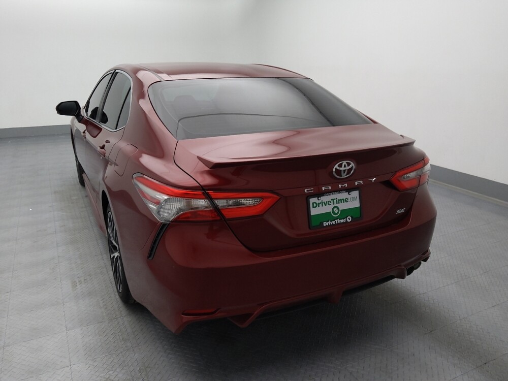 2018 Toyota Camry in Independence, MO 64055 - 18129403 6