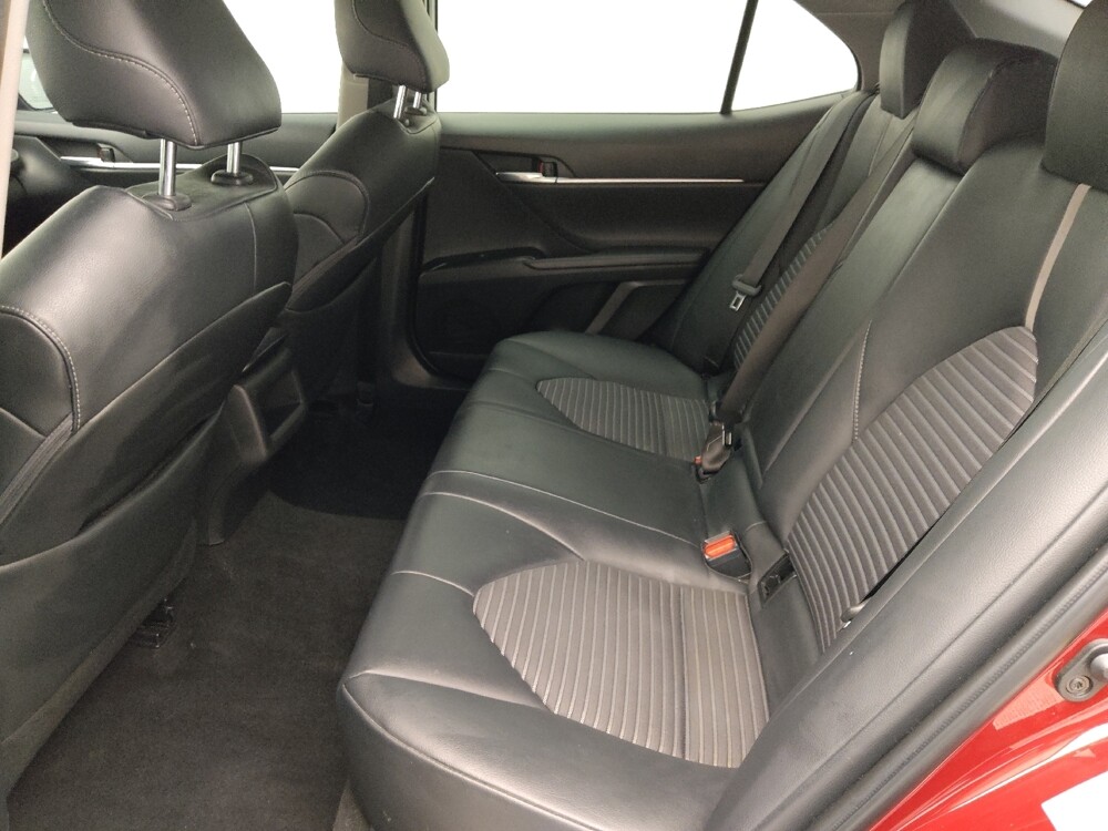 2018 Toyota Camry in Independence, MO 64055 - 18129403 18