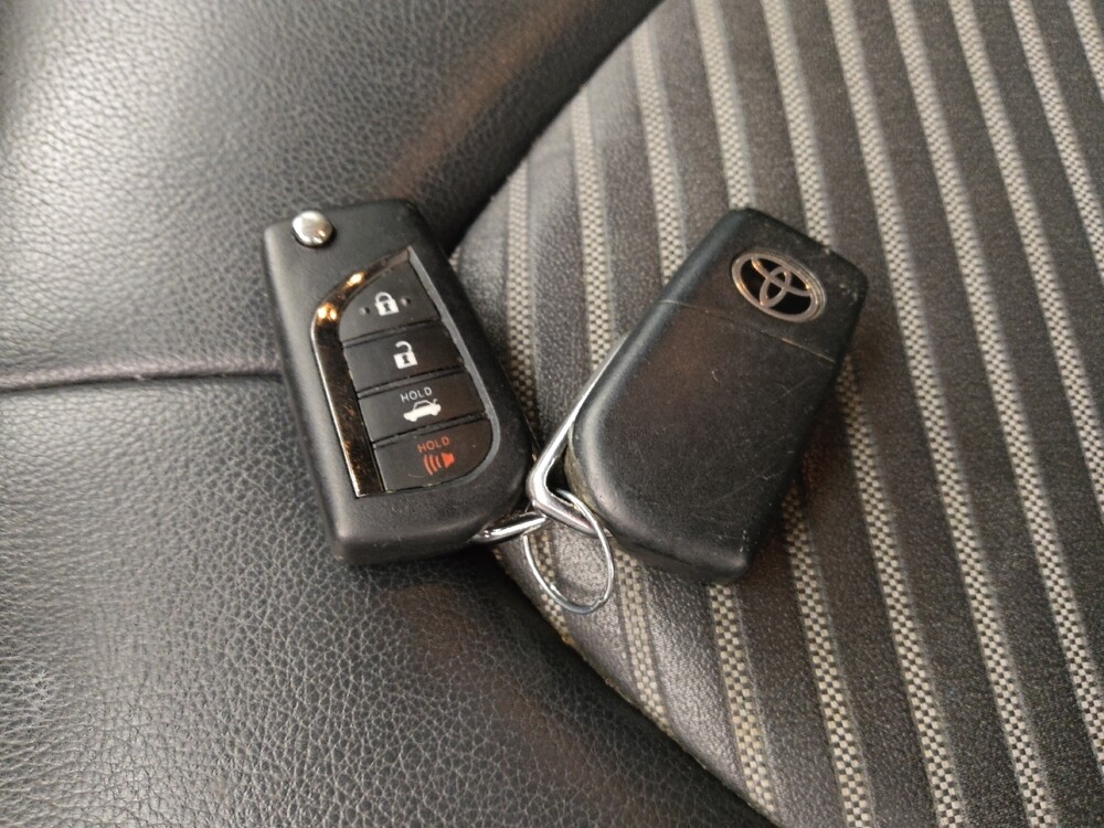 2020 Toyota Camry in Wichita, KS 67207 - 18129404 32