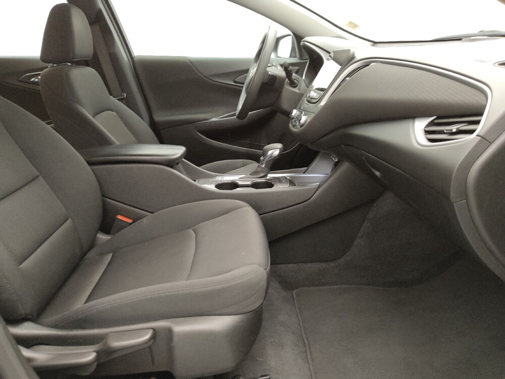 2023 Chevrolet Malibu in Springfield, MO 65807 - 18129410 21