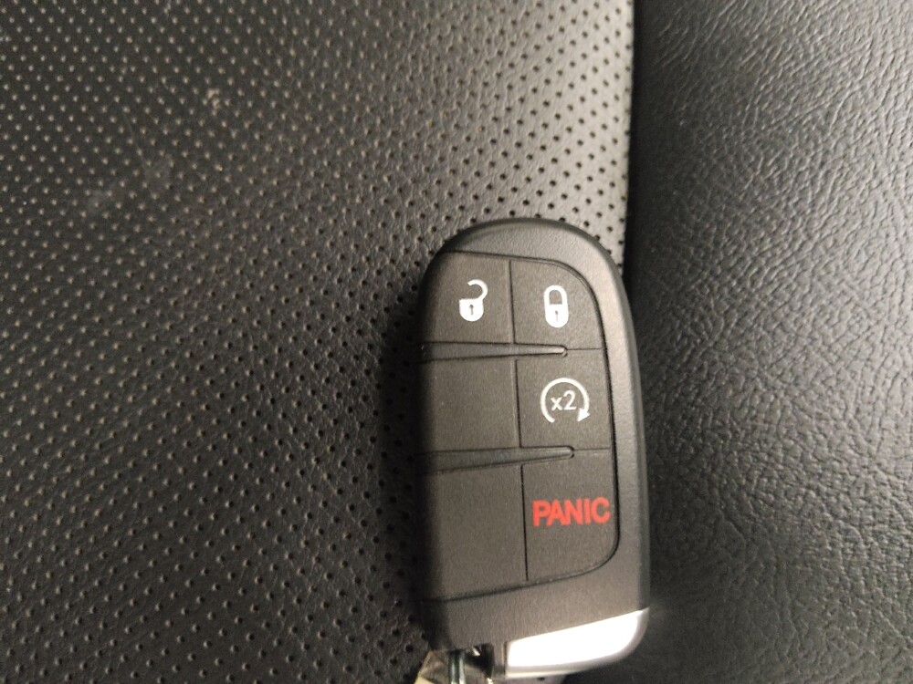 2018 Jeep Compass in Des Moines, IA 50310 - 18129418 32