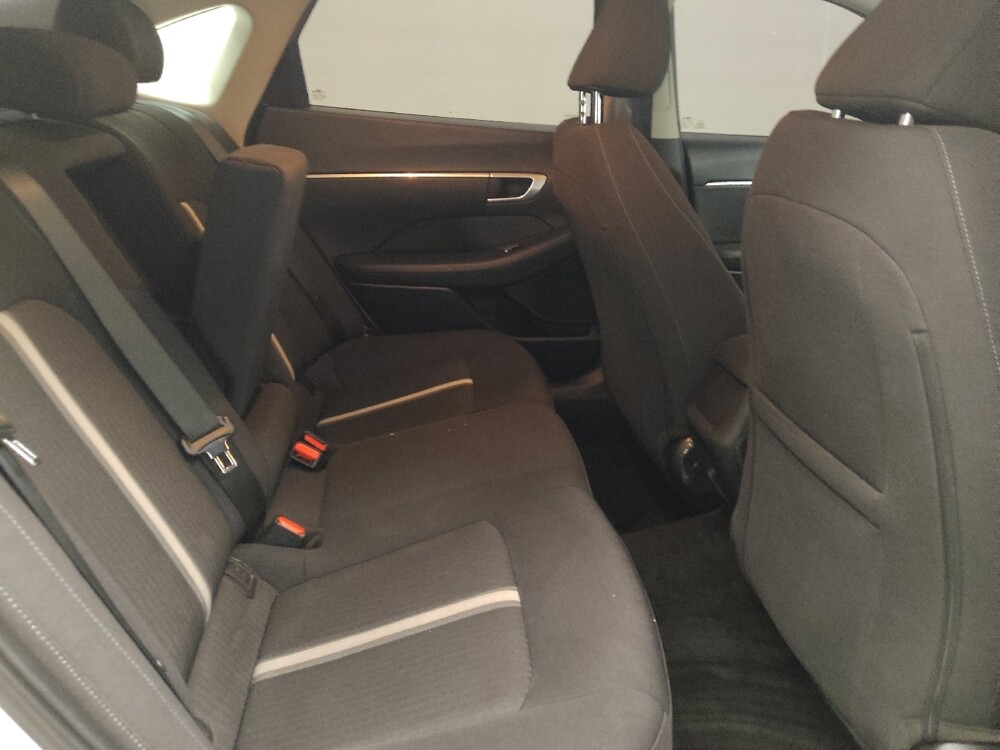 2023 Hyundai Sonata in Lombard, IL 60148 - 18129419 19