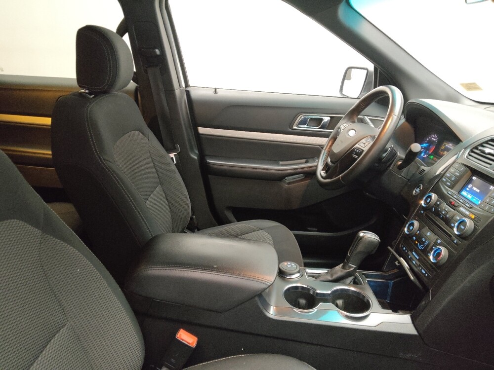 2016 Ford Explorer in Lombard, IL 60148 - 18129420 21