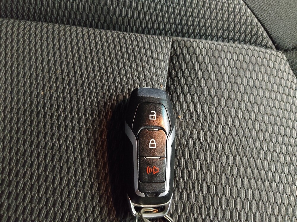 2016 Ford Explorer in Lombard, IL 60148 - 18129420 32