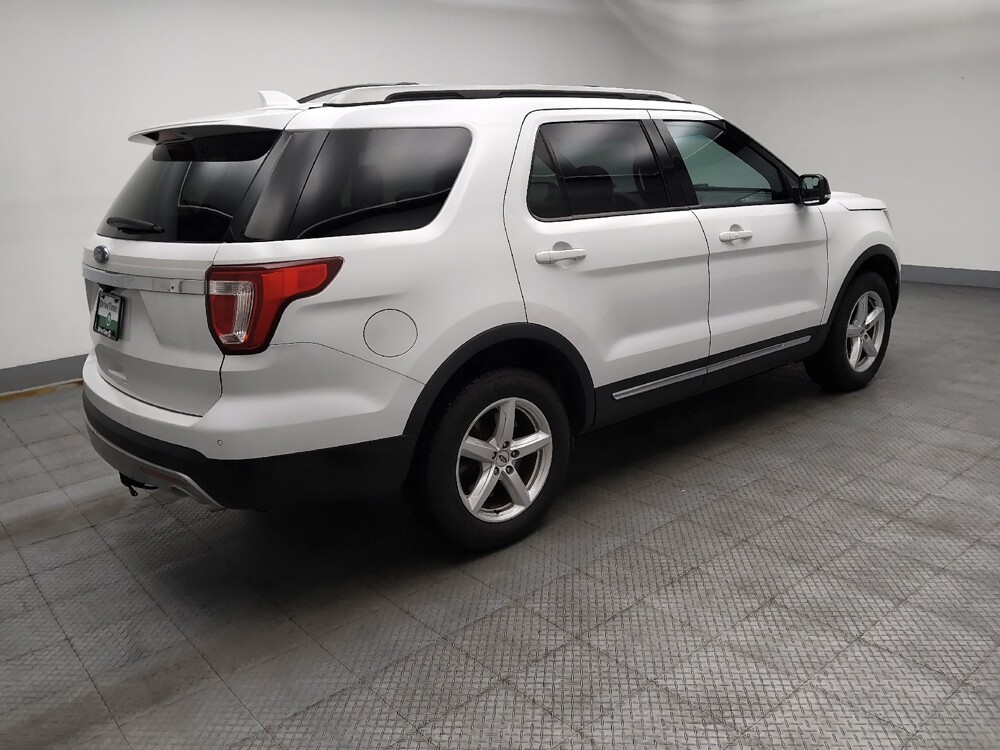 2016 Ford Explorer in Lombard, IL 60148 - 18129420 10