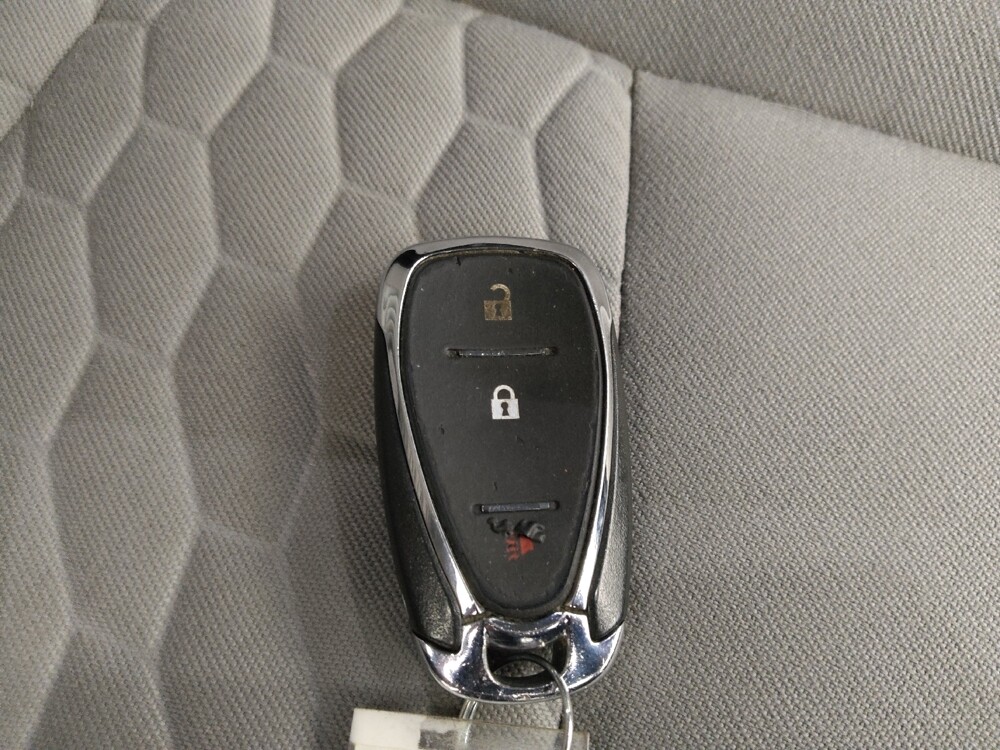 2021 Chevrolet Equinox in Lombard, IL 60148 - 18129423 32