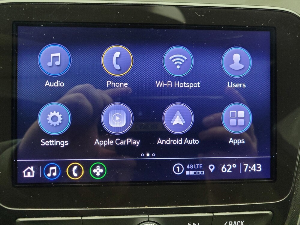 2022 Chevrolet Equinox in Grand Rapids, MI 49508 - 18129432 25