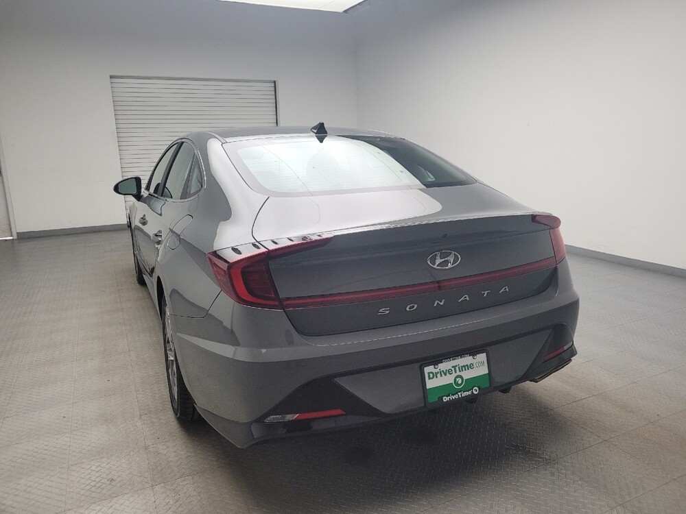 2020 Hyundai Sonata in Eastpointe, MI 48021 - 18129435 6
