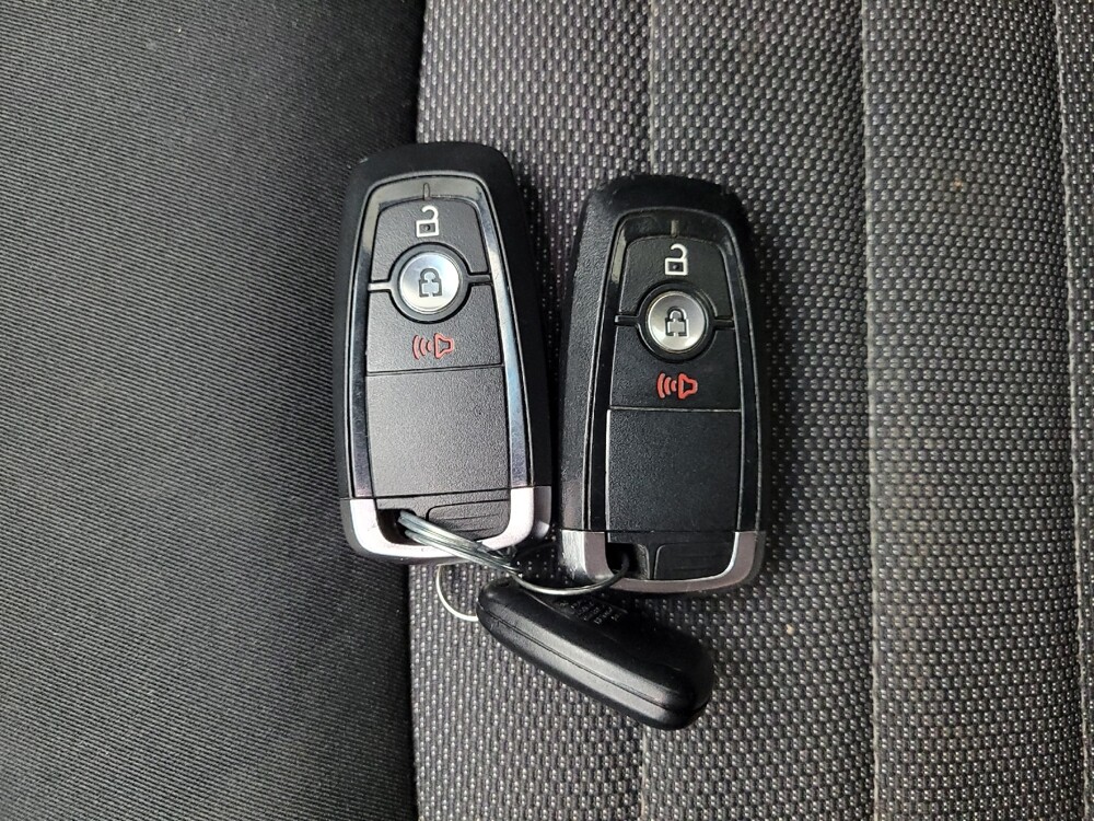 2020 Ford Edge in Taylor, MI 48180 - 18129438 32