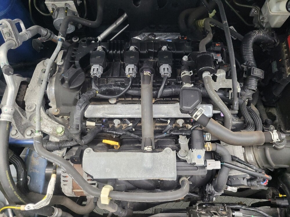 2021 Nissan Kicks in Highland, IN 46322 - 18129440 30