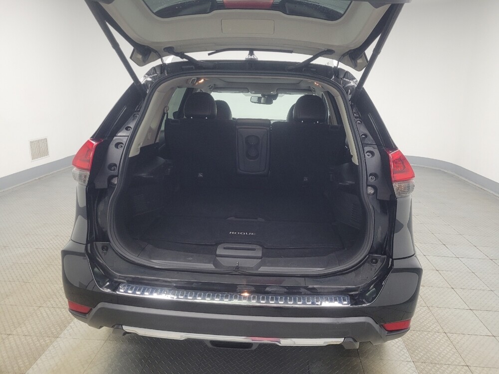 2018 Nissan Rogue in Indianapolis, IN 46219 - 18129441 29