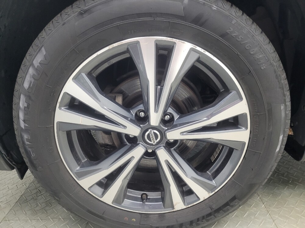 2018 Nissan Rogue in Indianapolis, IN 46219 - 18129441 31