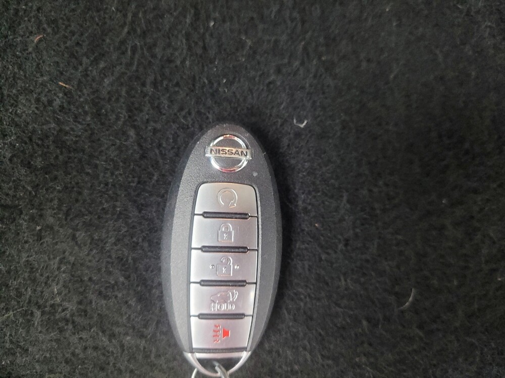 2018 Nissan Rogue in Indianapolis, IN 46219 - 18129441 32