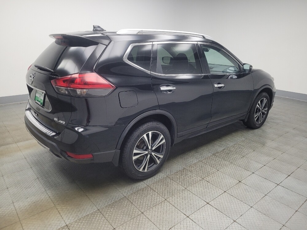 2018 Nissan Rogue in Indianapolis, IN 46219 - 18129441 10