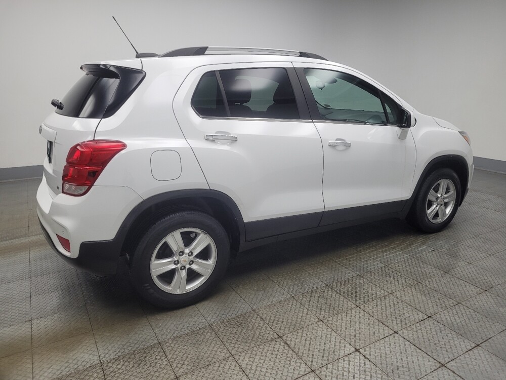 2020 Chevrolet Trax in Highland, IN 46322 - 18129442 10