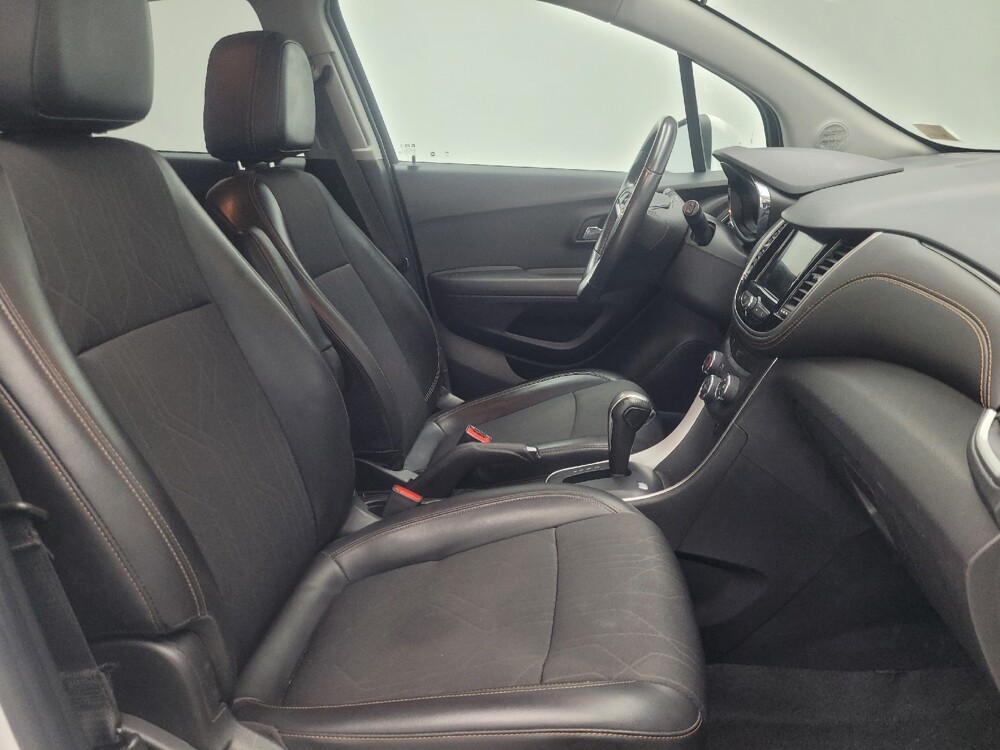 2020 Chevrolet Trax in Highland, IN 46322 - 18129442 21