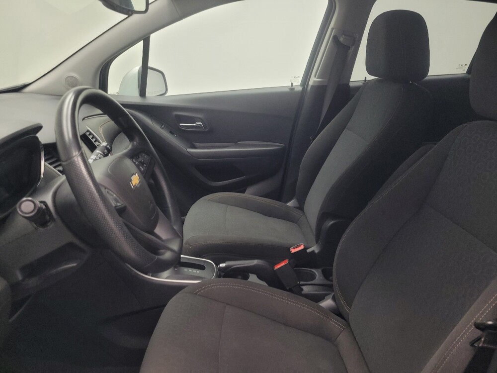 2020 Chevrolet Trax in Indianapolis, IN 46222 - 18129445 17