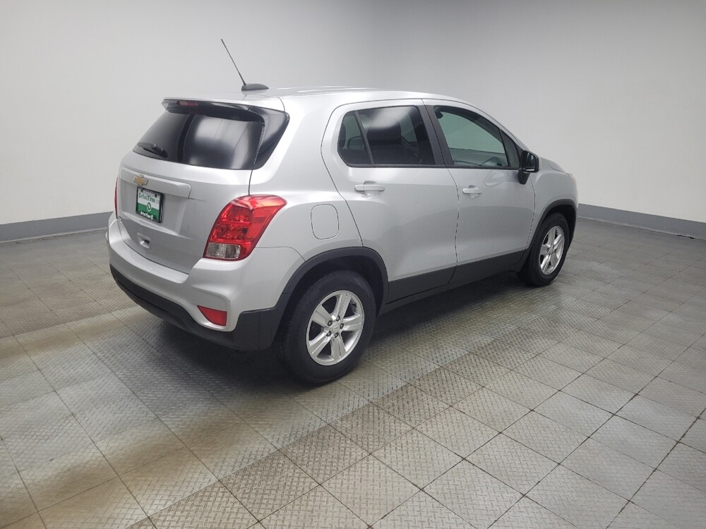 2020 Chevrolet Trax in Indianapolis, IN 46222 - 18129445 10