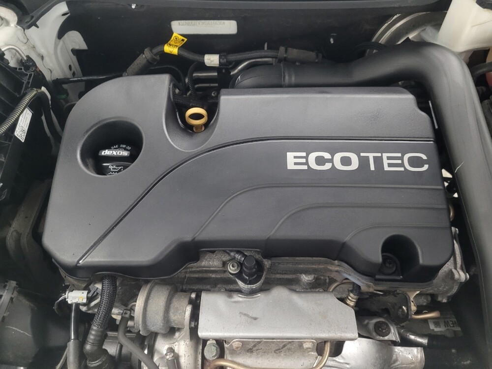 2019 Chevrolet Equinox in Highland, IN 46322 - 18129446 30