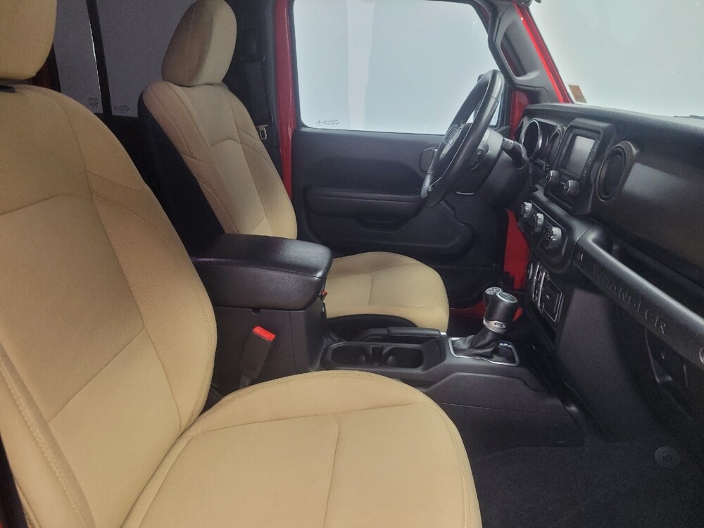 2018 Jeep Wrangler in Indianapolis, IN 46219 - 18129447 21