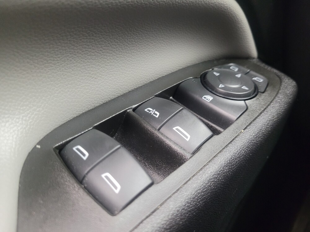 2021 Chevrolet Equinox in Highland, IN 46322 - 18129449 27