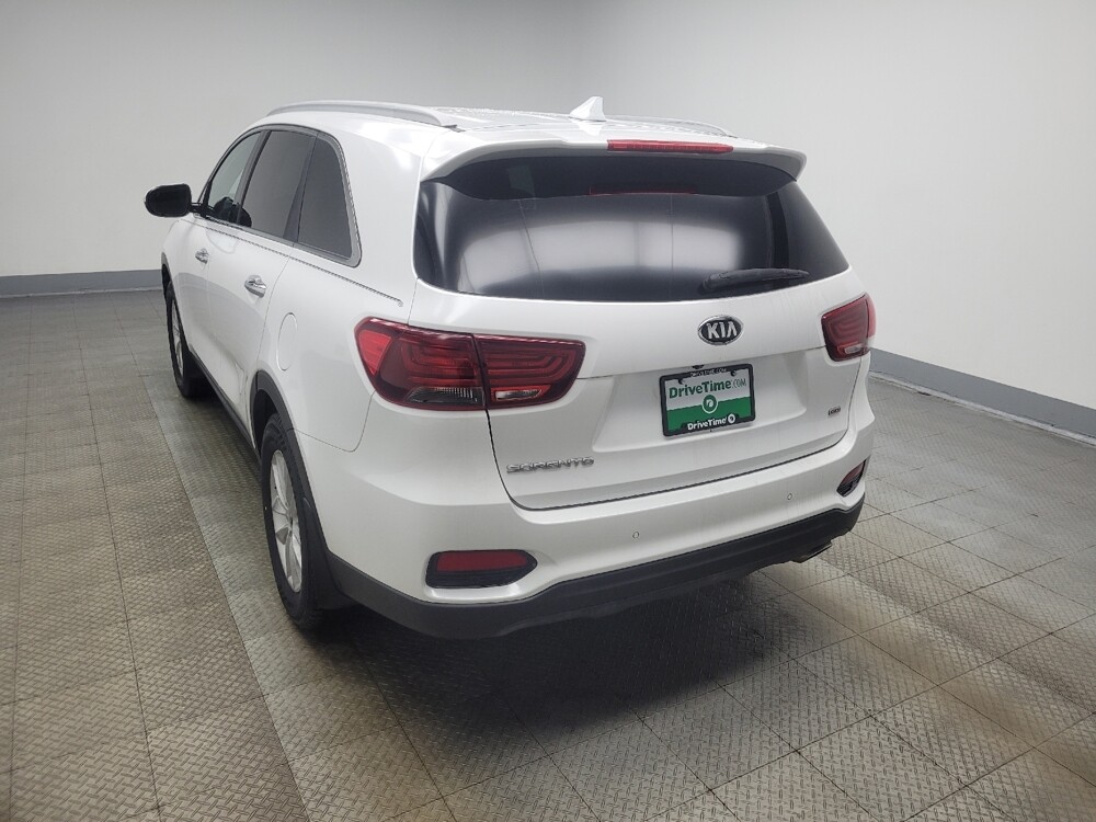 2019 Kia Sorento in Indianapolis, IN 46222 - 18129450 5