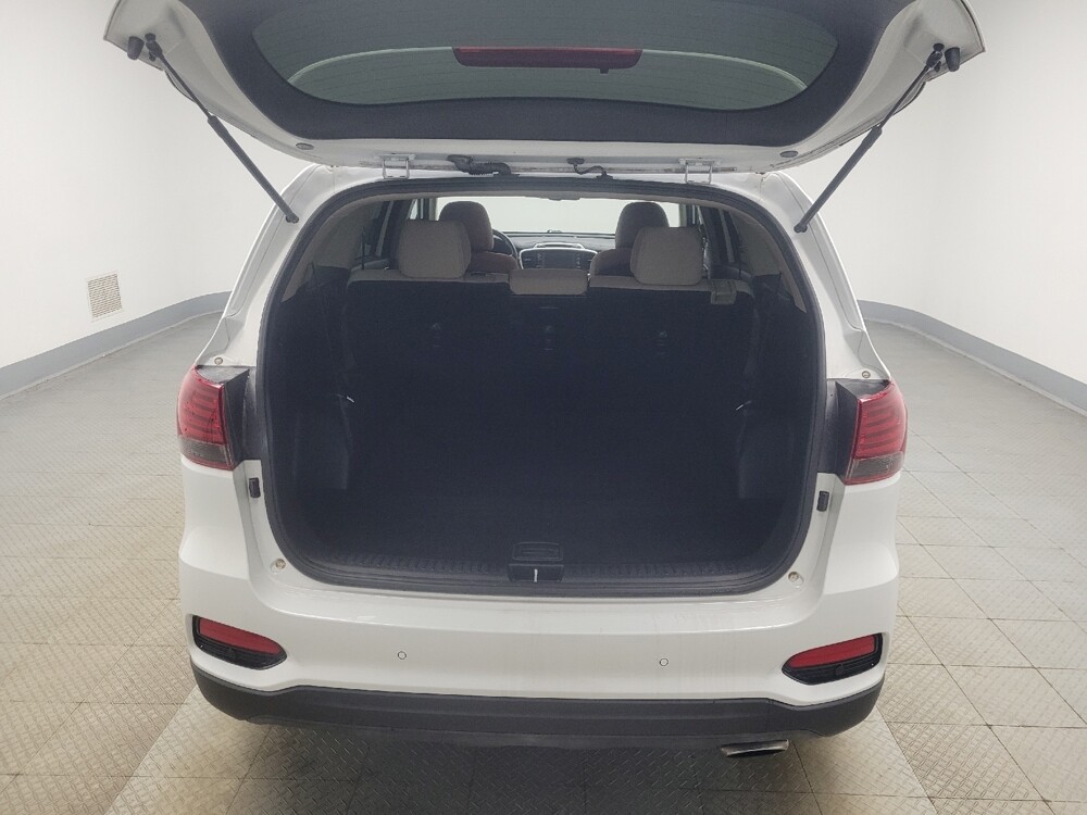 2019 Kia Sorento in Indianapolis, IN 46222 - 18129450 29