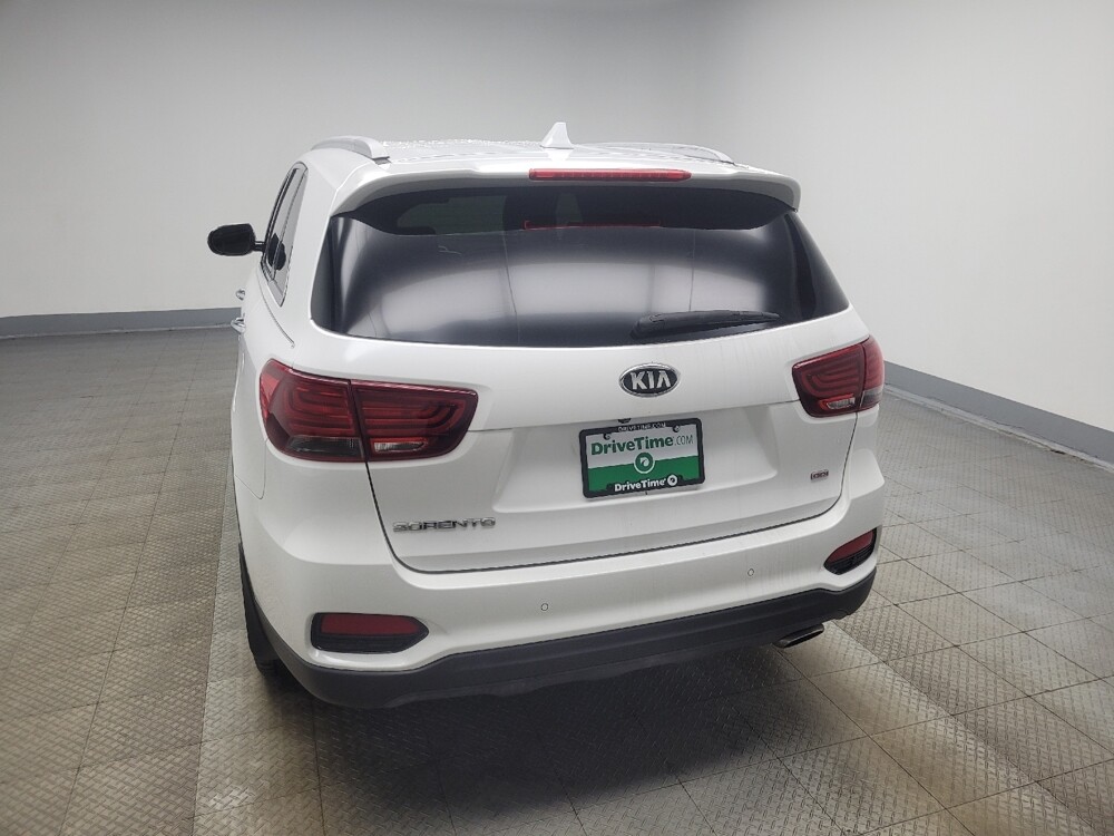 2019 Kia Sorento in Indianapolis, IN 46222 - 18129450 6