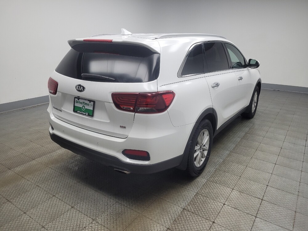 2019 Kia Sorento in Indianapolis, IN 46222 - 18129450 9