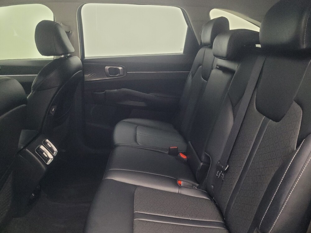 2021 Kia Sorento in Indianapolis, IN 46219 - 18129451 18