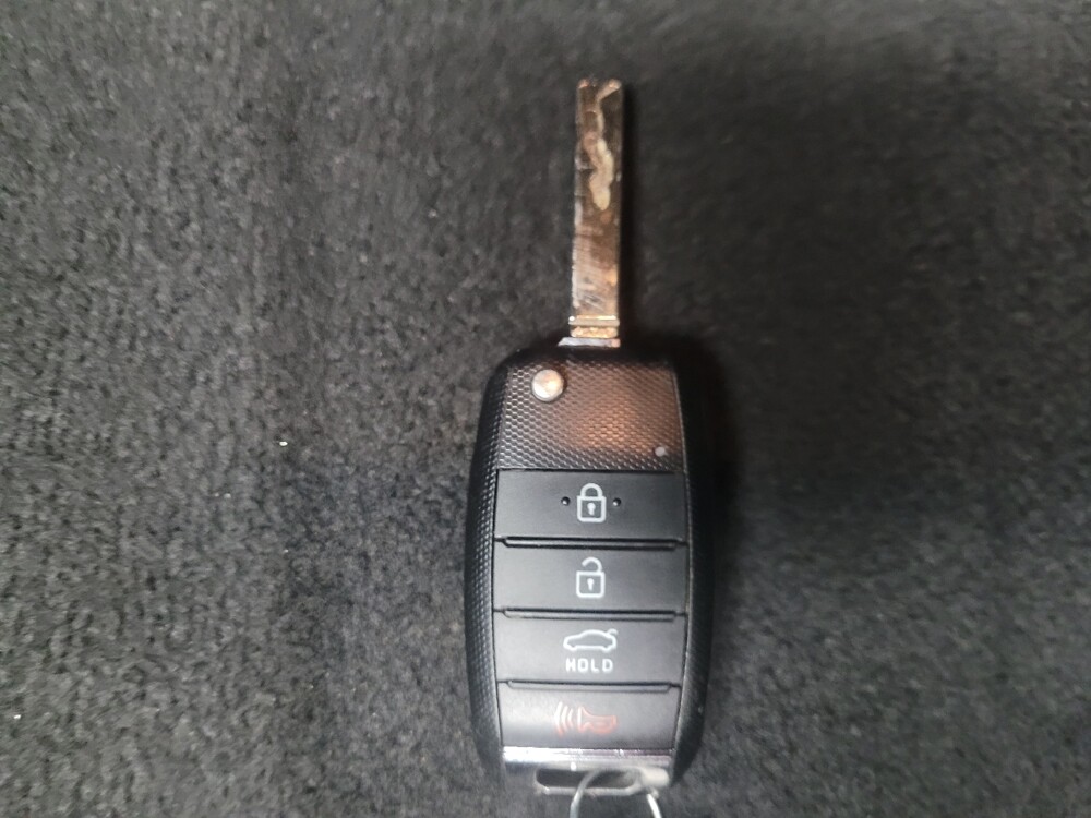 2019 Kia Optima in Highland, IN 46322 - 18129452 32