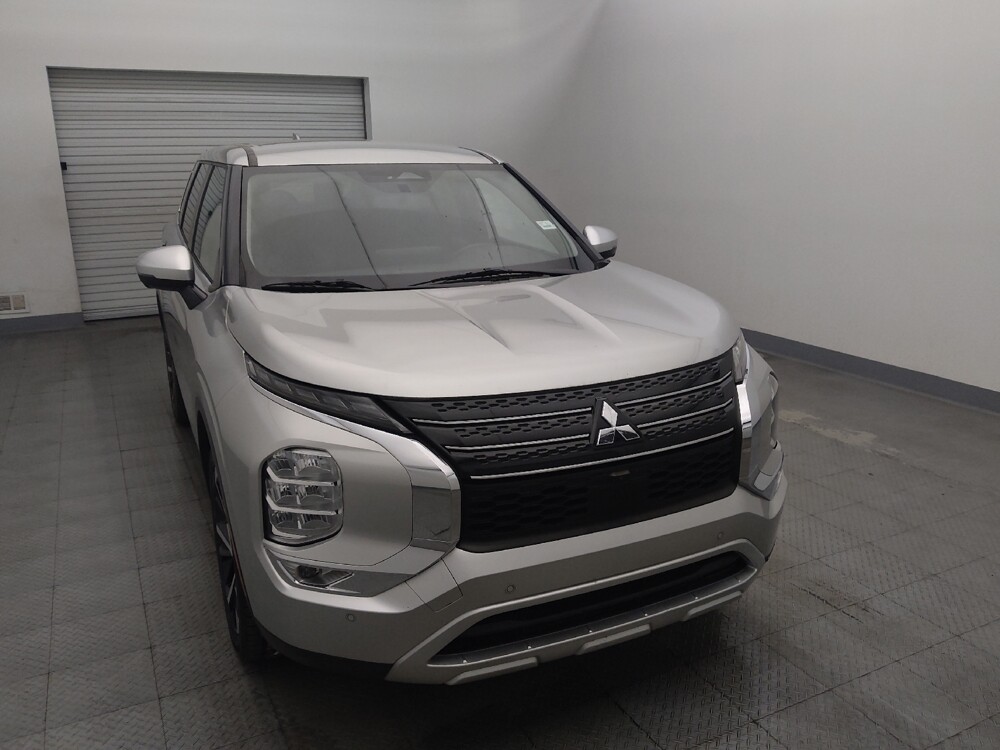 2022 Mitsubishi Outlander in Houston, TX 77060 - 18129453 14
