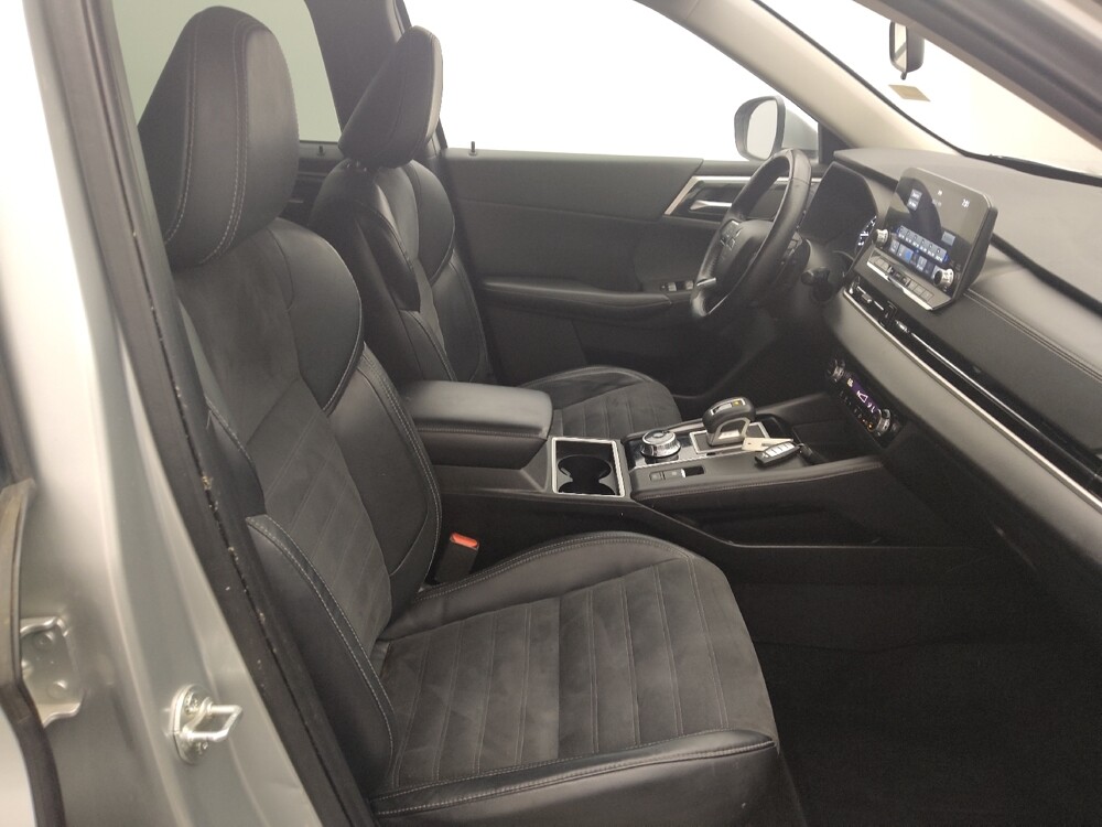 2022 Mitsubishi Outlander in Houston, TX 77060 - 18129453 21