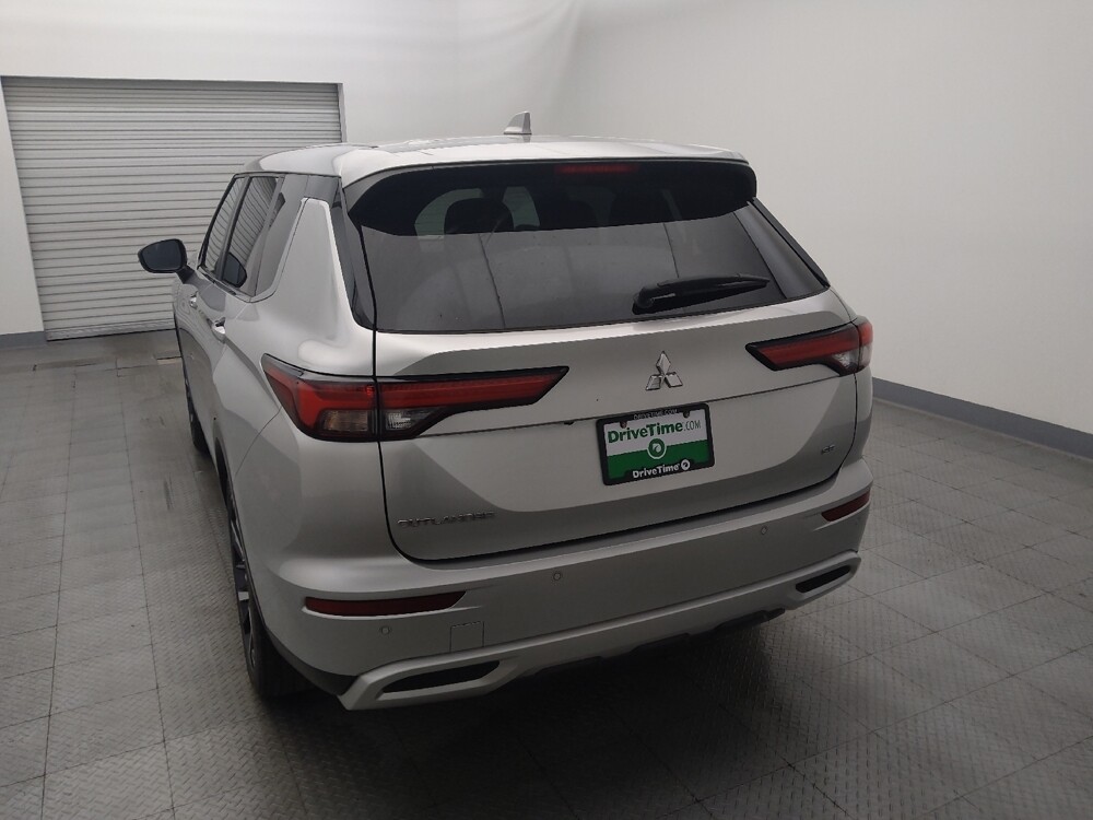 2022 Mitsubishi Outlander in Houston, TX 77060 - 18129453 6