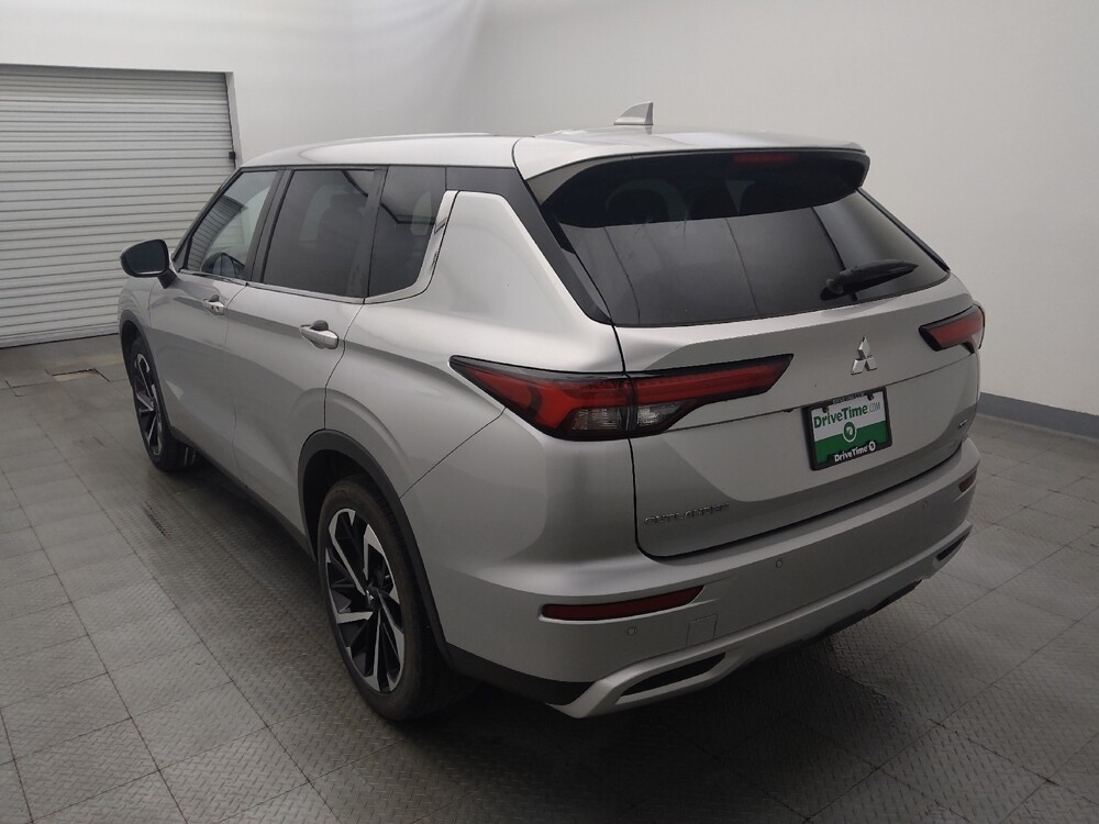 2022 Mitsubishi Outlander in Houston, TX 77060 - 18129453 5