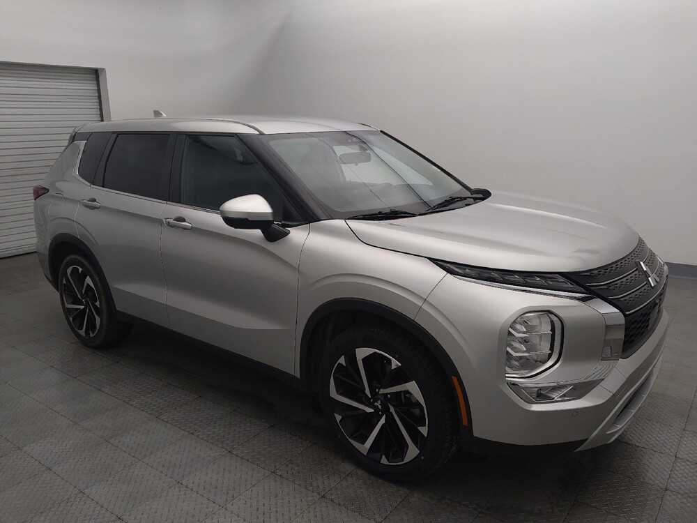 2022 Mitsubishi Outlander in Houston, TX 77060 - 18129453 11
