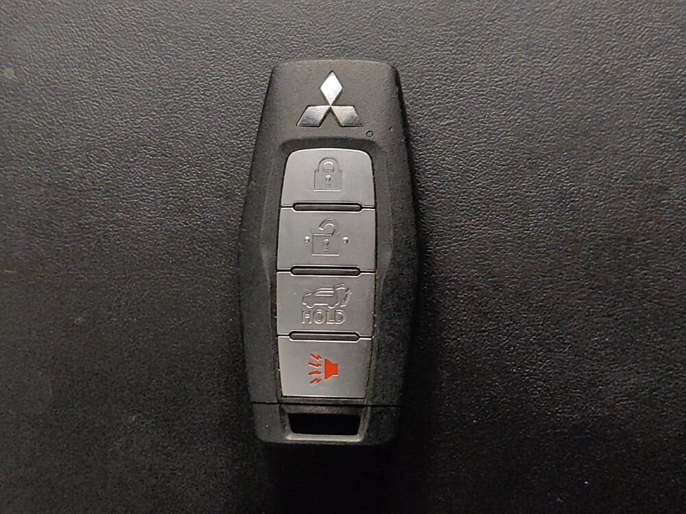 2022 Mitsubishi Outlander in Houston, TX 77060 - 18129453 32