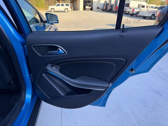 2015 Mercedes-Benz GLA 250 in Knoxville, TN 37920 - 18129455 10