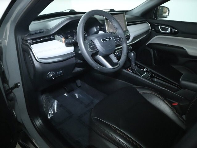 2023 Jeep Compass in Bedford, OH 44146 - 18129457 17