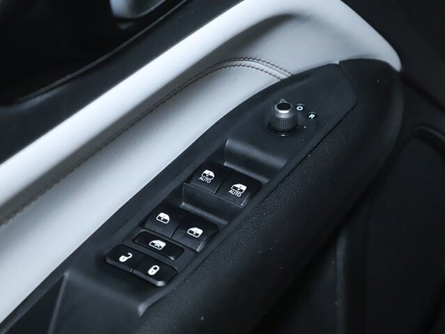 2023 Jeep Compass in Bedford, OH 44146 - 18129457 16