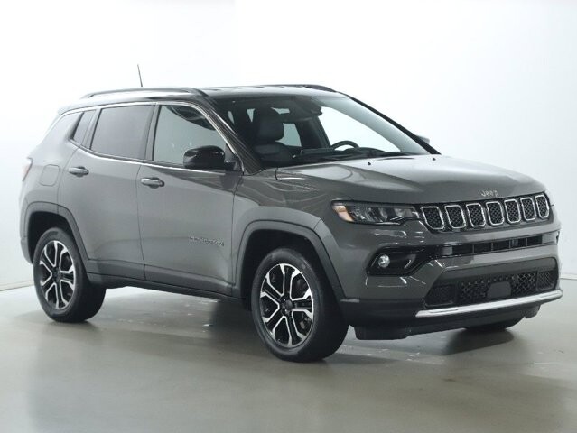 2023 Jeep Compass in Bedford, OH 44146 - 18129457 9