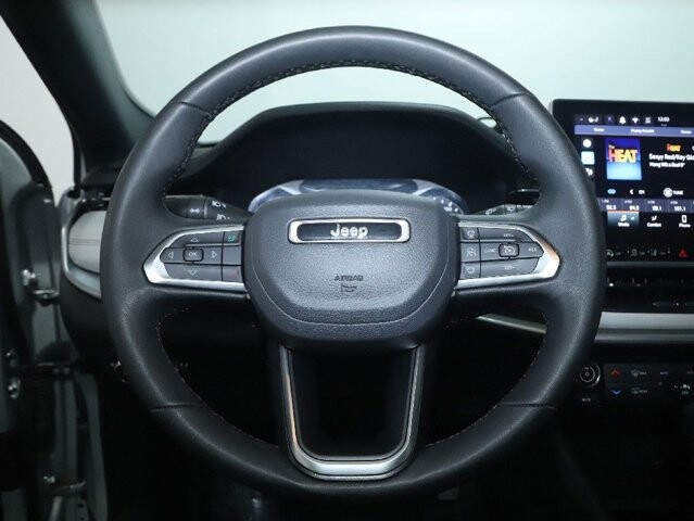 2025 Jeep Compass in Bedford, OH 44146 - 18129459 21