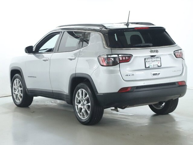 2025 Jeep Compass in Bedford, OH 44146 - 18129459 39