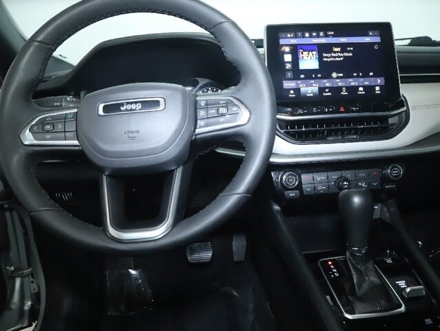 2025 Jeep Compass in Bedford, OH 44146 - 18129459 27