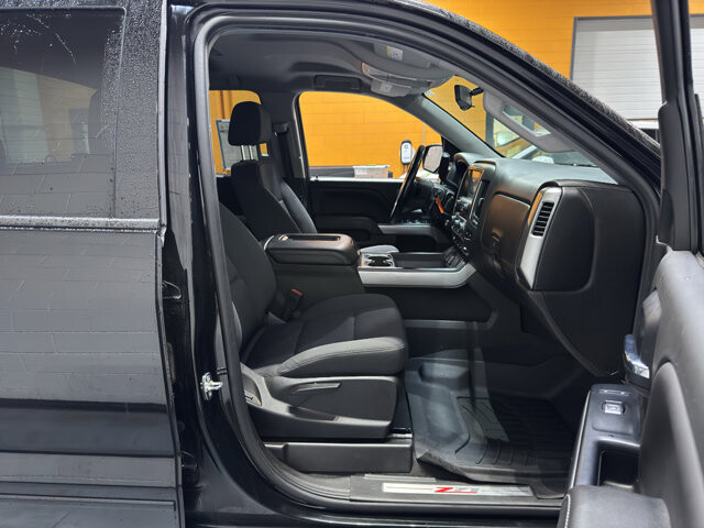 2019 Chevrolet Silverado 1500 in Burlington, WI 53105 - 18129476 16
