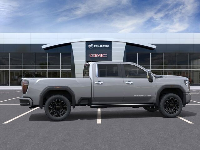 2026 GMC Sierra 2500 in Burlington, WI 53105 - 18129479 5