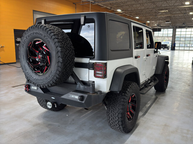 2018 Jeep Wrangler in Burlington, WI 53105 - 18129481 5