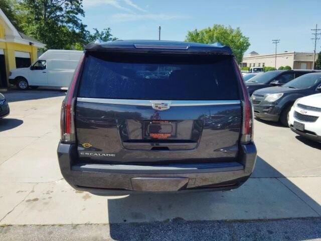 2015 Cadillac Escalade ESV in Greenville, SC 29607 - 18129494 3