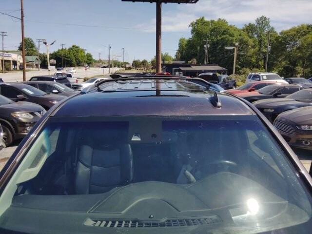 2015 Cadillac Escalade ESV in Greenville, SC 29607 - 18129494 8